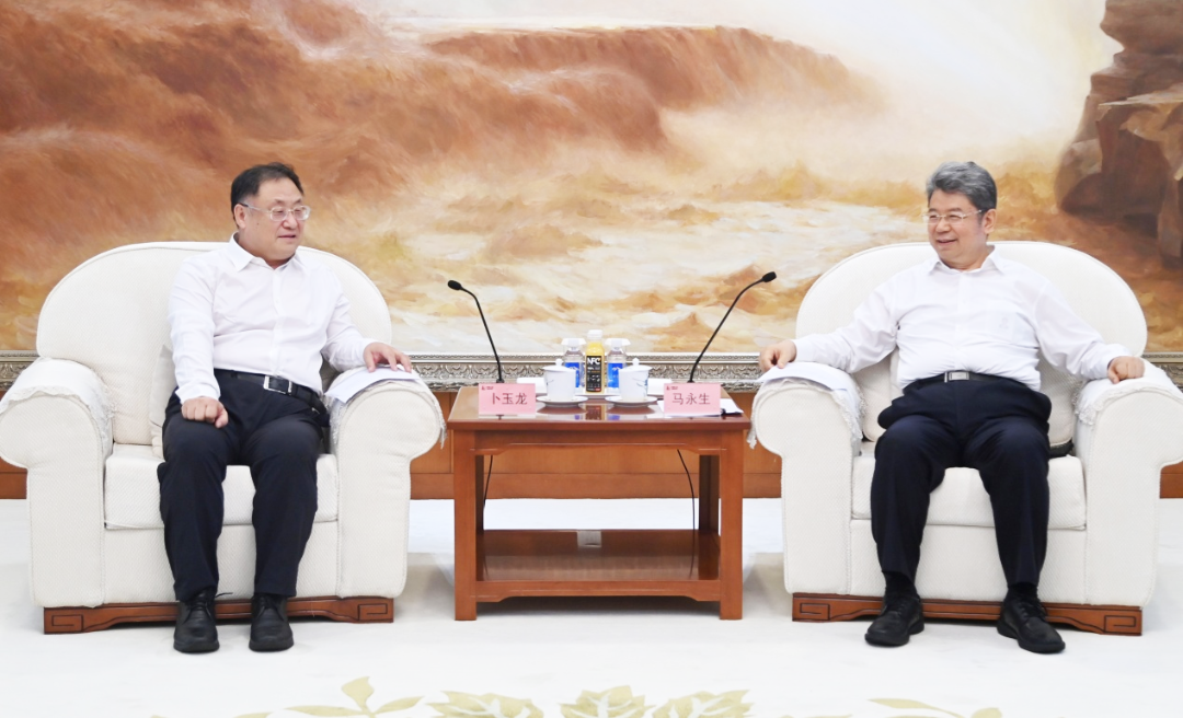 中智集團(tuán)黨委書記、董事長卜玉龍一行拜訪中國石化集團(tuán)