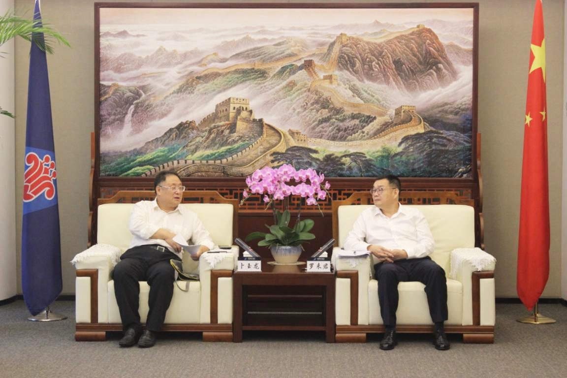 中智集團(tuán)黨委書記、董事長(zhǎng)卜玉龍一行拜訪南航集團(tuán)